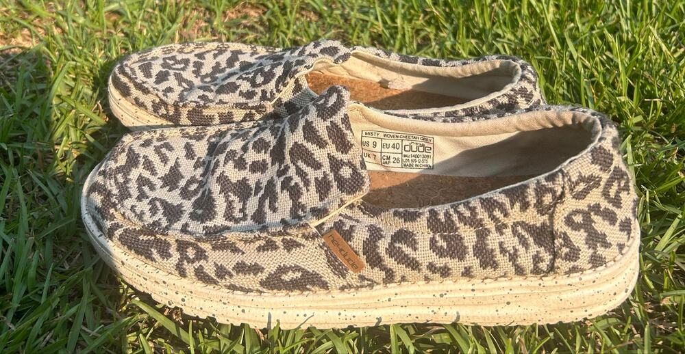 Hey Dude Misty Woven Cheetah Gray Shoes Womens 9 Slip On Comfort Coastal
